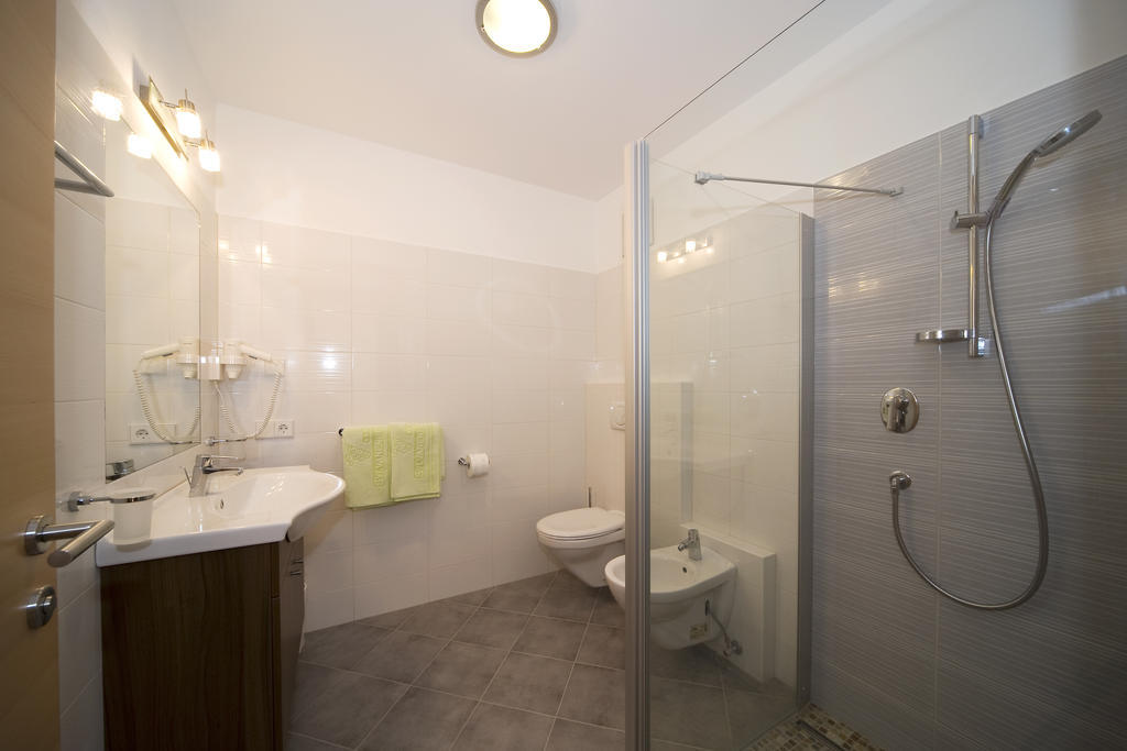 Residence Bar Pizzeria Sylvanerhof Natz-Schabs 部屋 写真